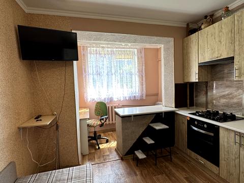 квартира за адресою Володимира Івасюка вул., 46
