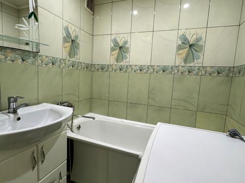 квартира за адресою Володимира Івасюка вул., 46