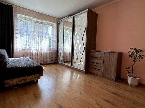 квартира за адресою Володимира Івасюка вул., 46