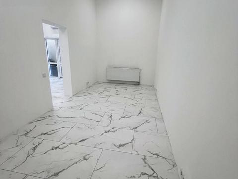 комерційна за адресою Михайла Максимовича вул. (Онуфрія Трутенка), 24