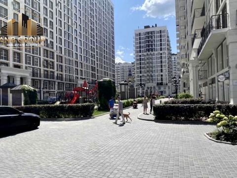 комерційна за адресою Михайла Максимовича вул. (Онуфрія Трутенка), 24