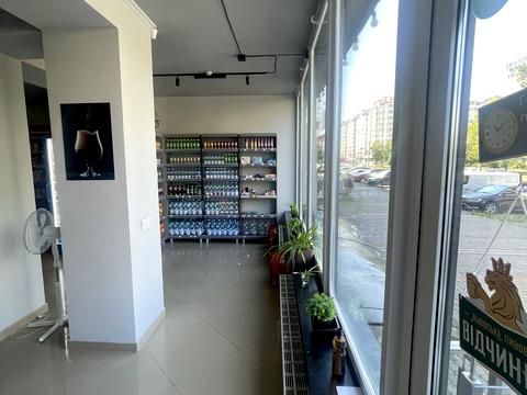 комерційна за адресою Івана Миколайчука вул., 6