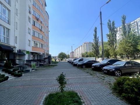 комерційна за адресою Івана Миколайчука вул., 6
