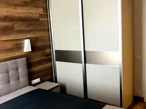 квартира за адресою Регенераторна вул., 4 к8