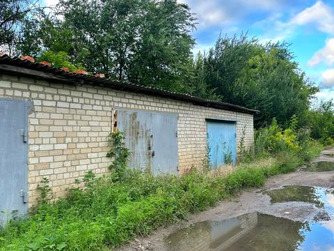 паркомісце за адресою смт. Мала Данилівка, Садова, 20