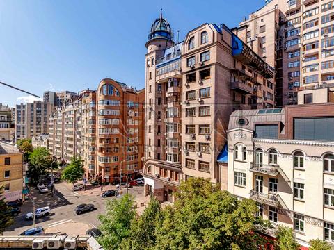 комерційна за адресою Київ, Олександра Кониського вул., 52-58