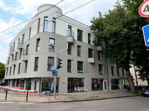 комерційна за адресою Рівне, 16 Липня вул., 60