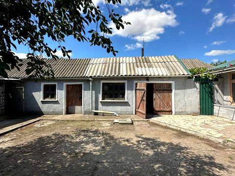 дом по адресу Шкільна, 20