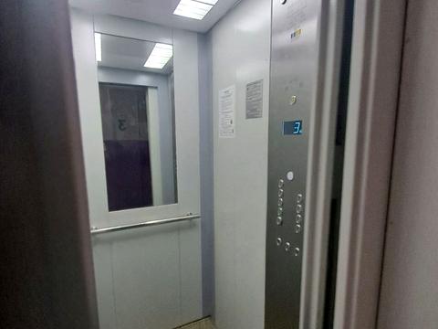 квартира за адресою Князя Володимира Великого просп., 150