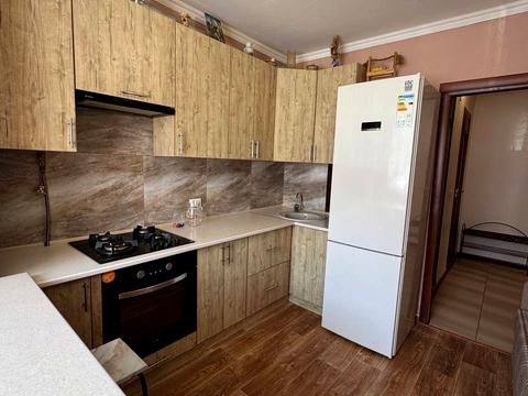 квартира за адресою Володимира Івасюка вул., 46