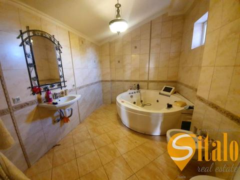 квартира за адресою Карла Мікльоша вул., 5