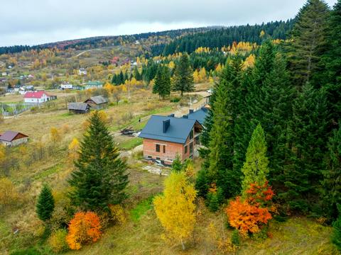 комерційна за адресою Олекси Довбуша вул., 20