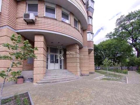 комерційна за адресою Клінічна вул., 23/25
