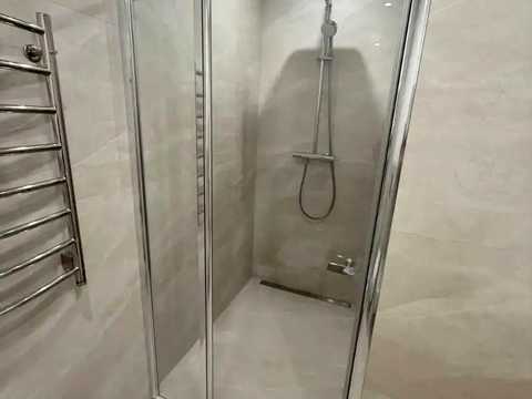 квартира за адресою Космічна вул., 5