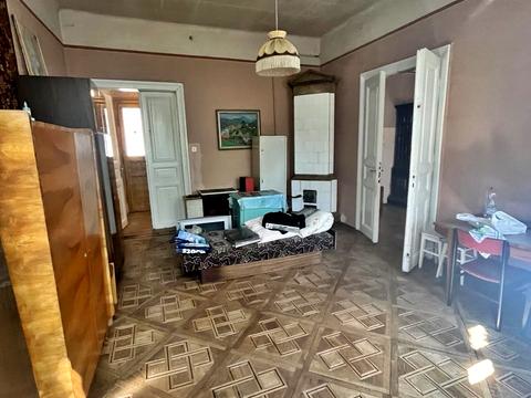 квартира по адресу Пекарская ул., 25