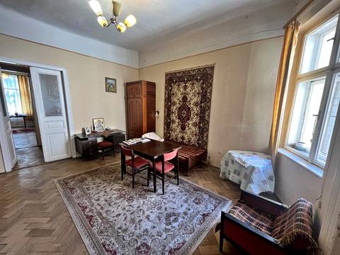 квартира по адресу Пекарская ул., 25