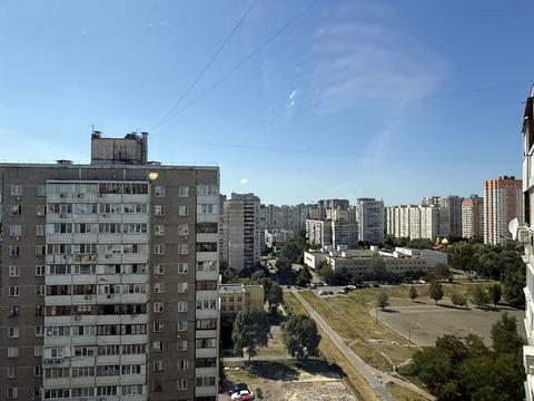 квартира за адресою Київ, Драгоманова вул., 14-А