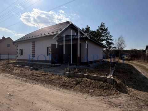 будинок за адресою яблунева