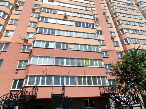 квартира за адресою Євгена Чикаленка вул., (Будинок)
