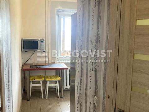 квартира за адресою Ольжича вул., 18-А