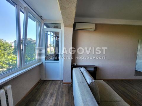 квартира за адресою Ольжича вул., 18-А