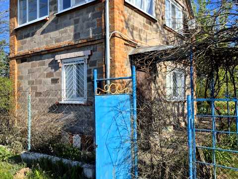 будинок за адресою Центральна