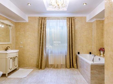 будинок за адресою Партизанська вул., 1
