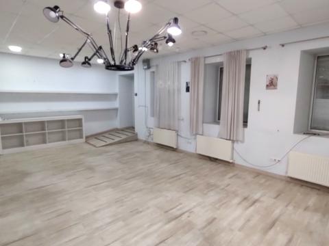 коммерческая по адресу Михаила Грушевского ул. (Карла Лібкнехта), 12