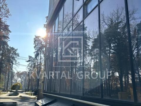 комерційна за адресою Матвія Донцова вул. (Тургенєвська), 24
