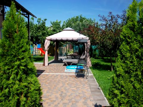 будинок за адресою вул. Космонавтів, 5