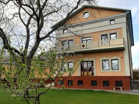 коммерческая по адресу Монтажників ул., 9