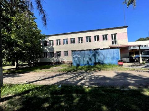 коммерческая по адресу вул. Центральна, 5