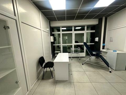 комерційна за адресою Золотоустівська вул., 53-А