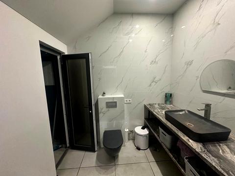 комерційна за адресою Золотоустівська вул., 53-А