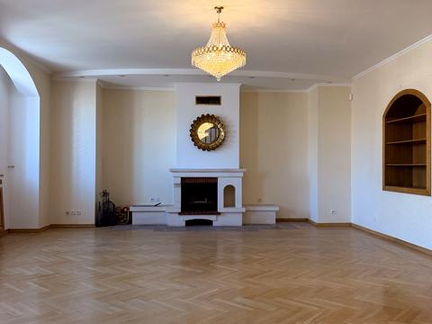 квартира за адресою Євгена Чикаленка вул. (Пушкінська), 20