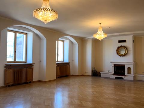 квартира за адресою Євгена Чикаленка вул. (Пушкінська), 20