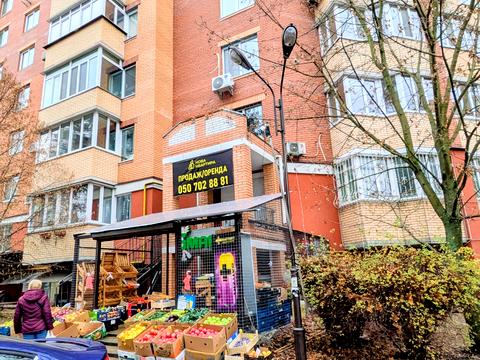 комерційна за адресою Університетська вул., 2/1