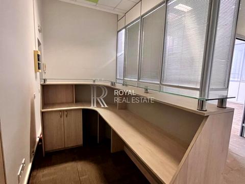 коммерческая по адресу Степана Бандеры просп. (Московський), 9