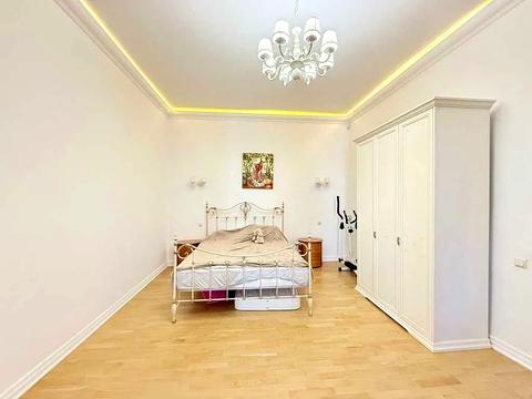 квартира за адресою Київ, Шота Руставелі вул., 12