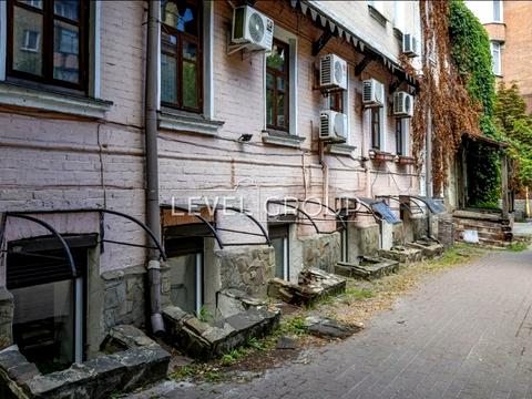 коммерческая по адресу Введенская ул., 25 а