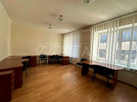 коммерческая по адресу Амвросия Бучмы бульв., 5
