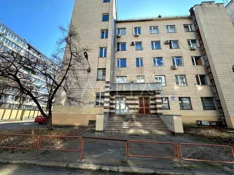 коммерческая по адресу Амвросия Бучмы бульв., 5