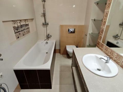 квартира за адресою Дорошенка вул., 7