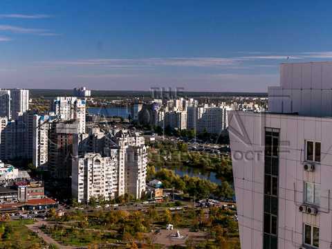 комерційна за адресою Київ, Срібнокільська вул., 1