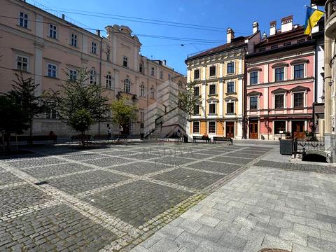комерційна за адресою Львів, Ангелів пл. (Стефана Яворського), 1