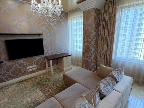 квартира по адресу Литературная ул., 1а