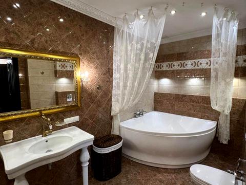 квартира по адресу Литературная ул., 1а