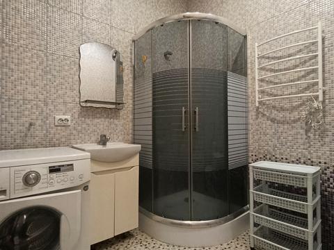 квартира за адресою Абрикосова вул., 6