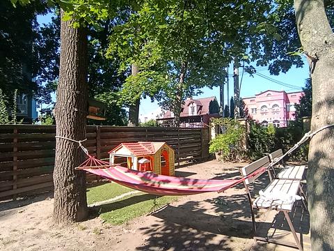 квартира за адресою Абрикосова вул., 6