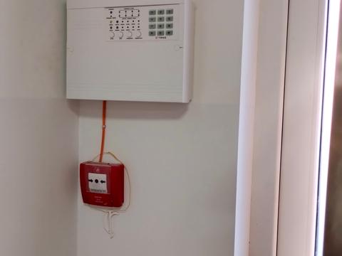 комерційна за адресою Під Голоском вул., 4